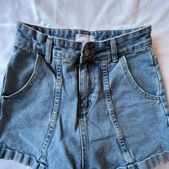 Joy Denim Shorts - Small - Picture 5 of 5
